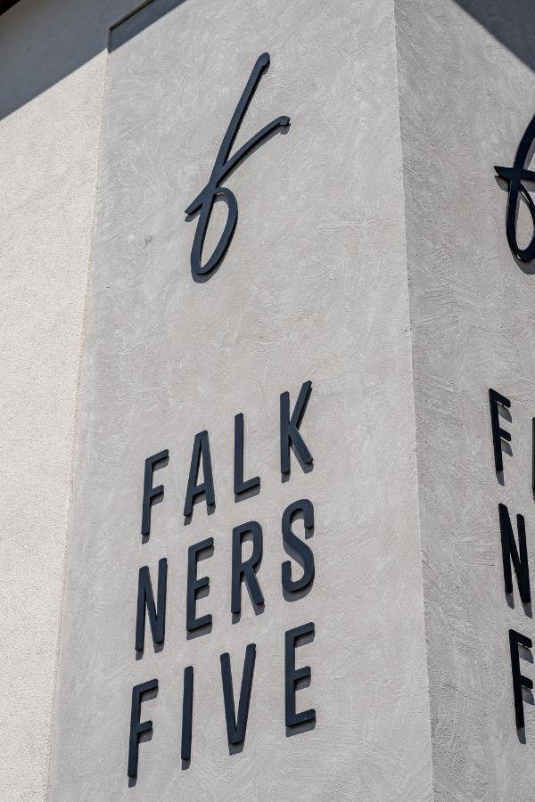 Falkners Five Oetz Eksteriør billede